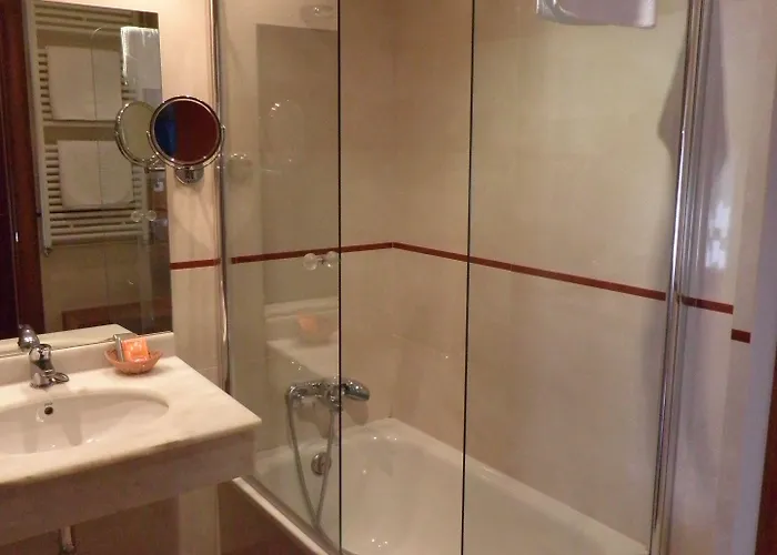 Arturo Hotel 2*